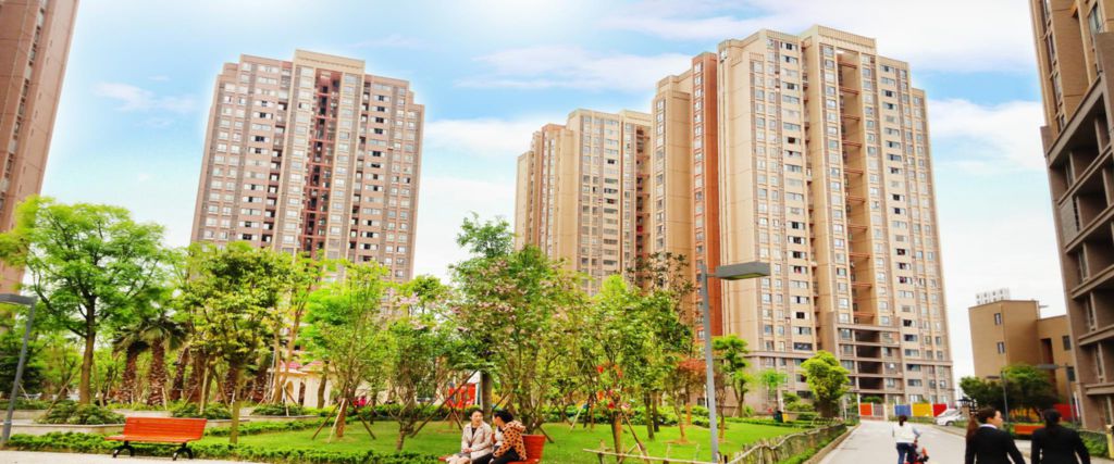 和樂家園位于江北區(qū)復(fù)盛鎮(zhèn)，總建筑面積173230.53㎡，其中住宅153768.46㎡，商業(yè)2871.23㎡，車庫14718.73㎡(車庫停車位434個，生態(tài)停車位116個)，幼兒園1871.45㎡.jpg